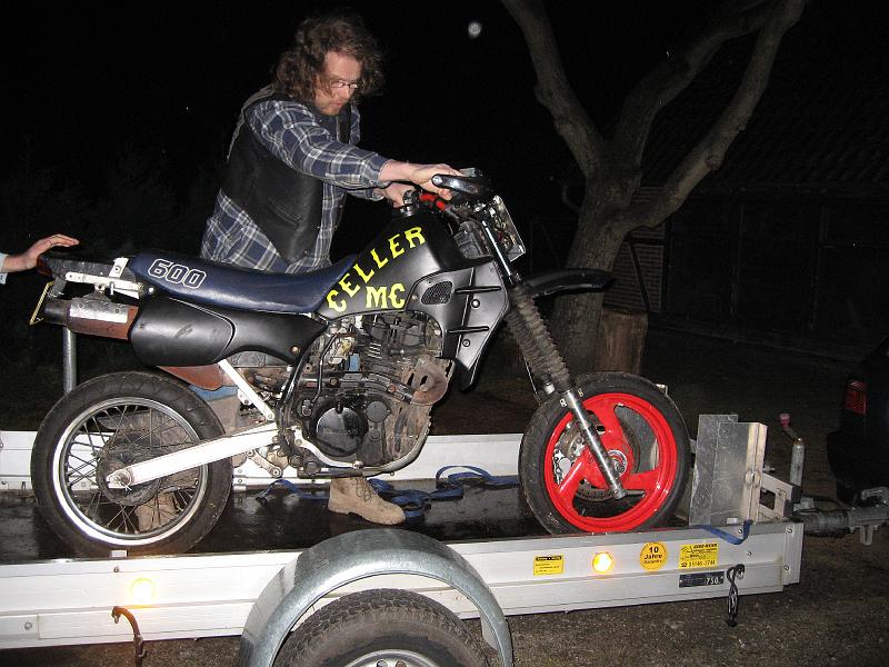 Supermoto2008 (18).JPG - jetzt gehts zum Training